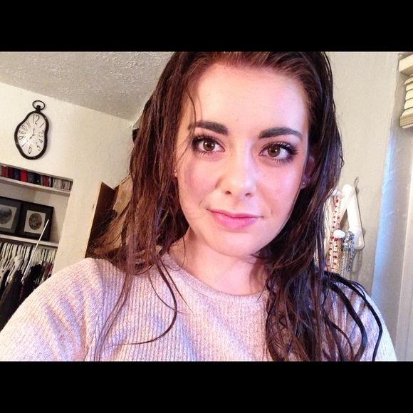 Meet your Posher, Ruth - Picture 1 of 1